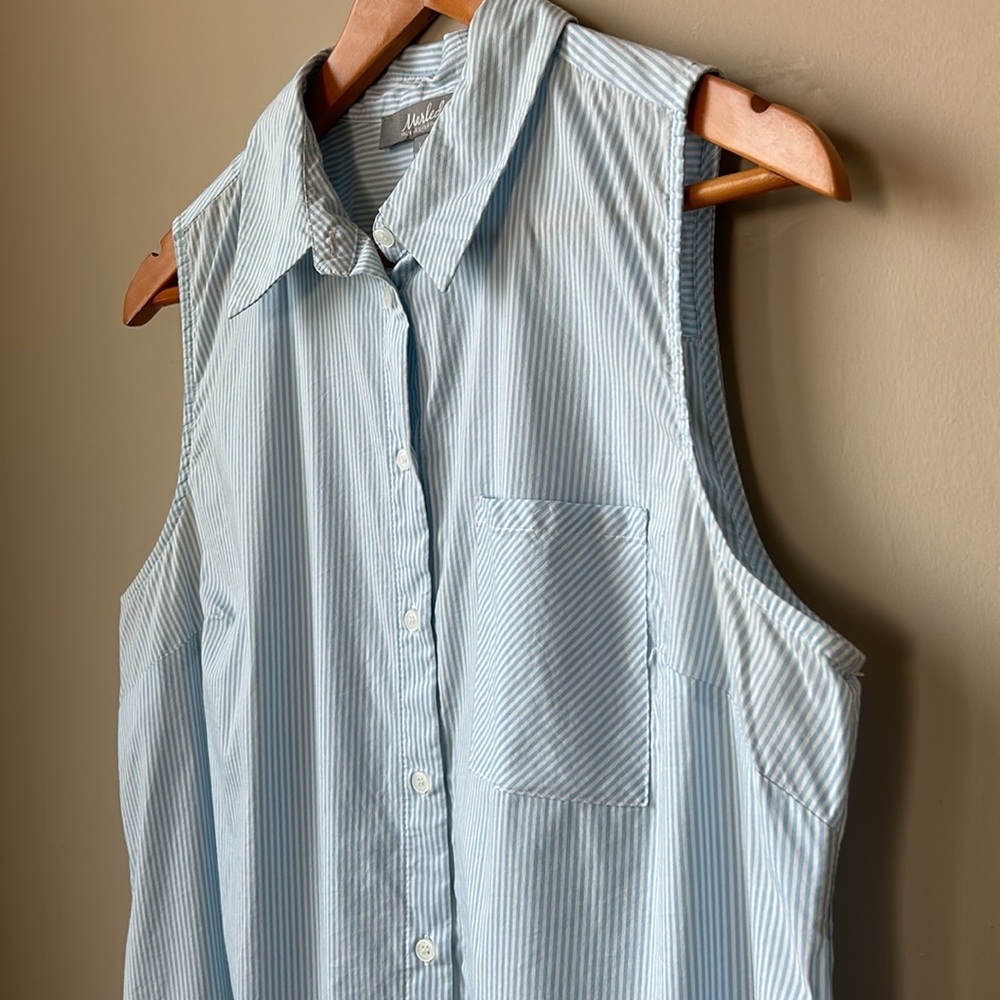 MARLED blue and white vertical stripped sleeveless button-down top size L - Picture 3 of 5